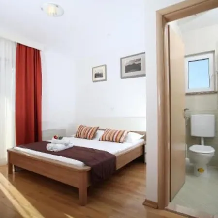 Luce Apartman Makarska